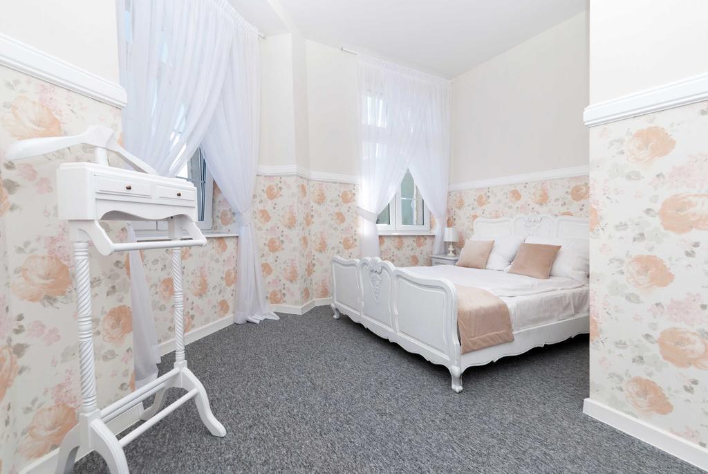 Premium - Bed&Breakfast Malbork Exterior foto